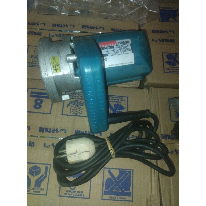 mesin potong keramik makita 4100NB