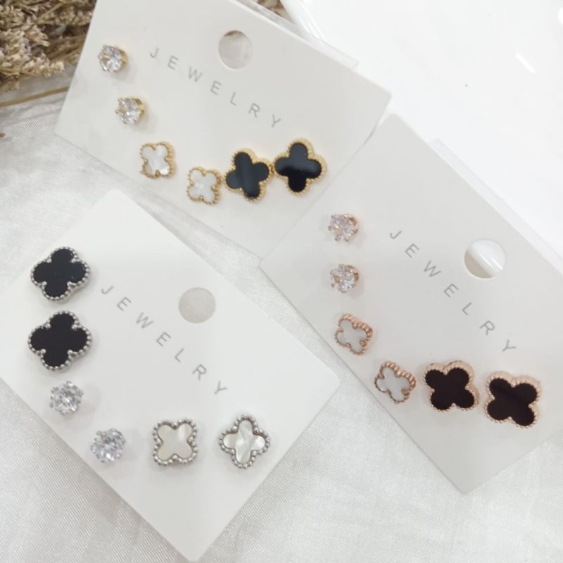 anting tusuk titanium bunga clover hitam 1set=3model