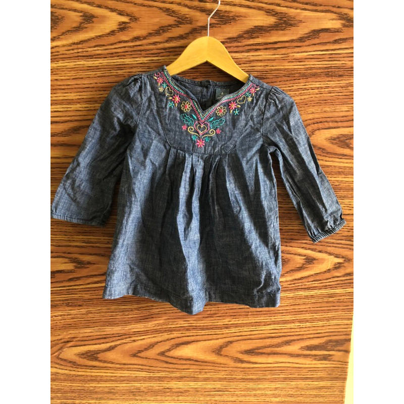 dress bahan denim merek BABY GAP usia 18-24m