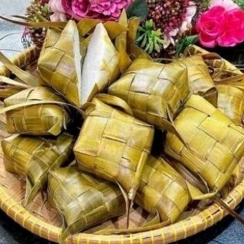 

ketupat beras / nasi