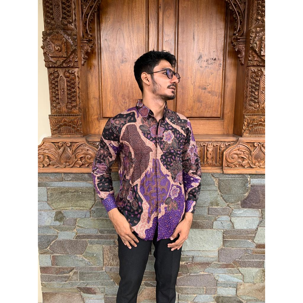 Kemeja batik motif terbaru