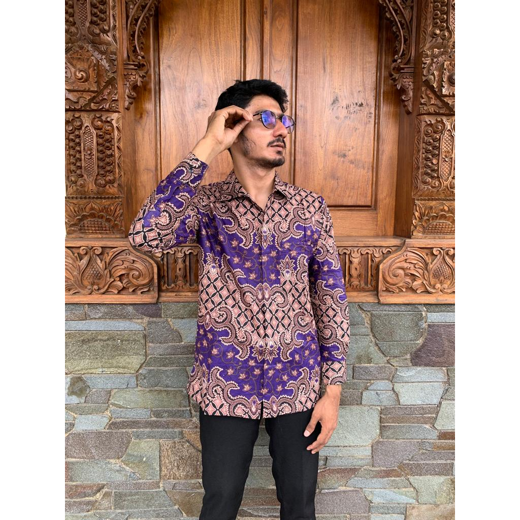 Kemeja batik motif terbaru