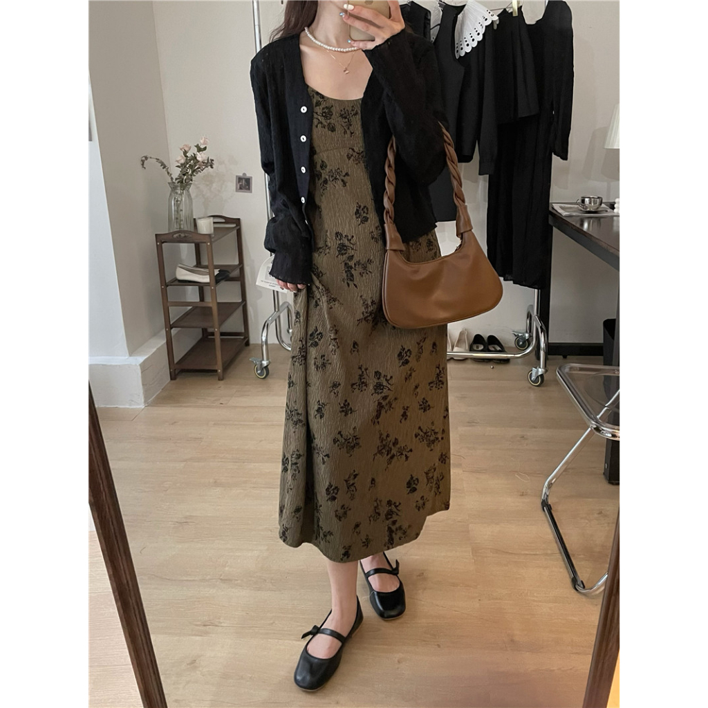 Korean style gaun retro dress bunga longgar sleeveless+Hollow Lace  Blouse lengan panjang