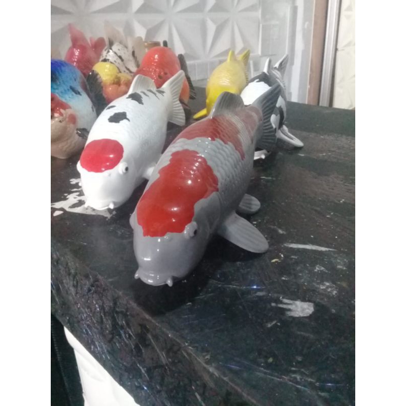miniatur ikan koi