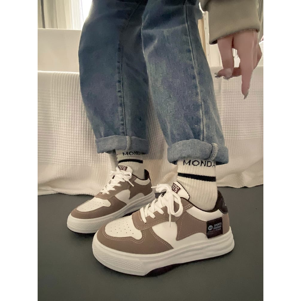 &quot;FREE BOX&quot; LV0212 Sepatu Sneakers Wanita  Sport Shoes Sepatu Fashion Wanita Korea Motif 1976