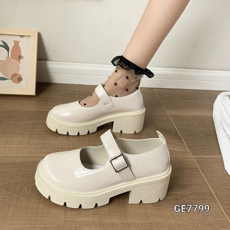 SEPATU GADIS KOREA HIKS GE7799 SIZE SAMPAI 42