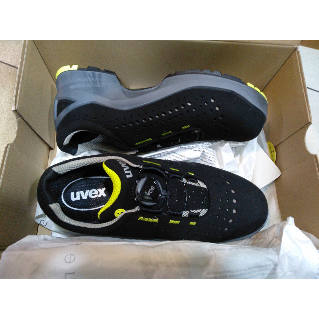 Sepatu Safety Uvex 65658 - UVEX 1 Shoes S1 SRC