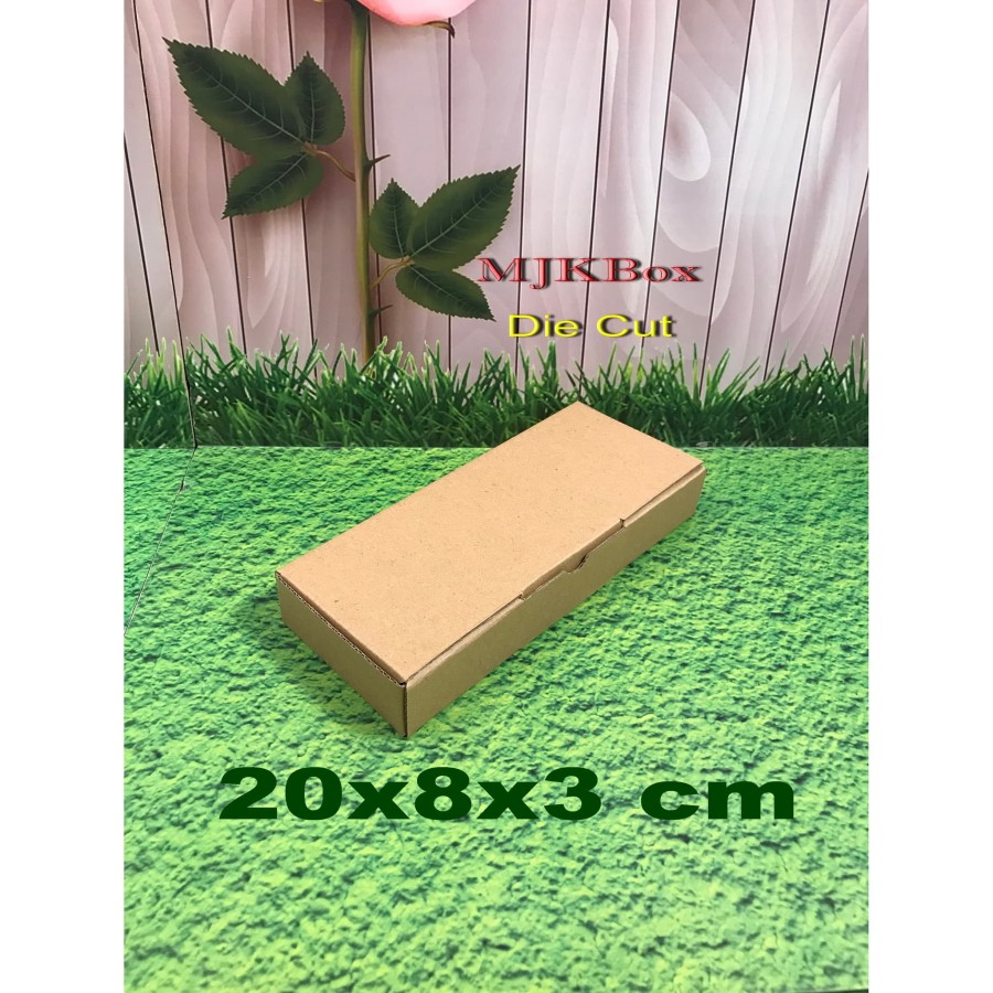 

KARDUS/ KARTON/BOX UK. 20X8X3CM.........MODEL KARDUS PIZZA