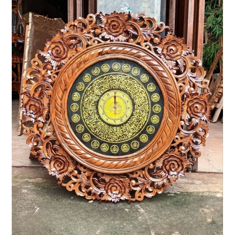 Jam Dinding Kayu Ukir Motif Mawar Kaligrafi