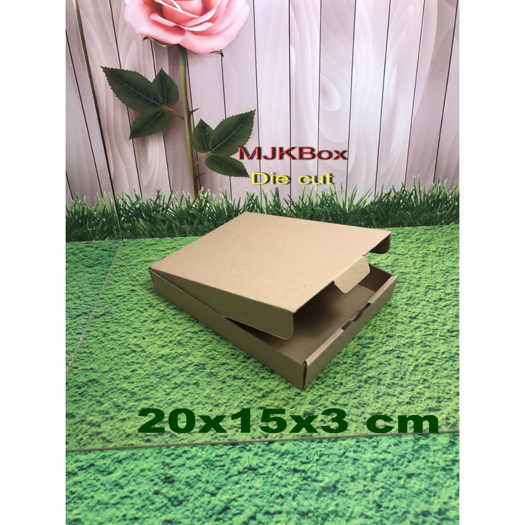 

Kardus Karton Uk, 15x20x3 cm...Die Cut MEMANJANG KE BELAKANG