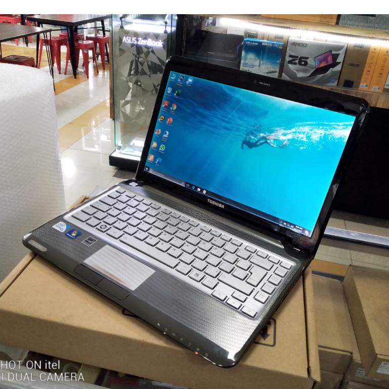 TOSHIBA Laptop Satellite Intel Pentium U5400 (1.20GHz) U5400 (1.20GHz) 4GB Memory 320GB HDD Intel HD Graphics 13.3&quot;