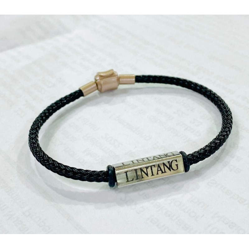 gelang water proff titanium grafir nama