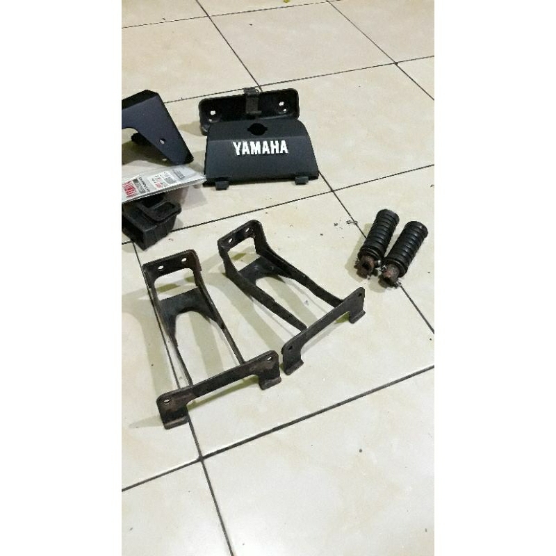 breket dudukan plat tatakan plat nomor depan rxk rx king kobra master rxs rxz original ori tua lama