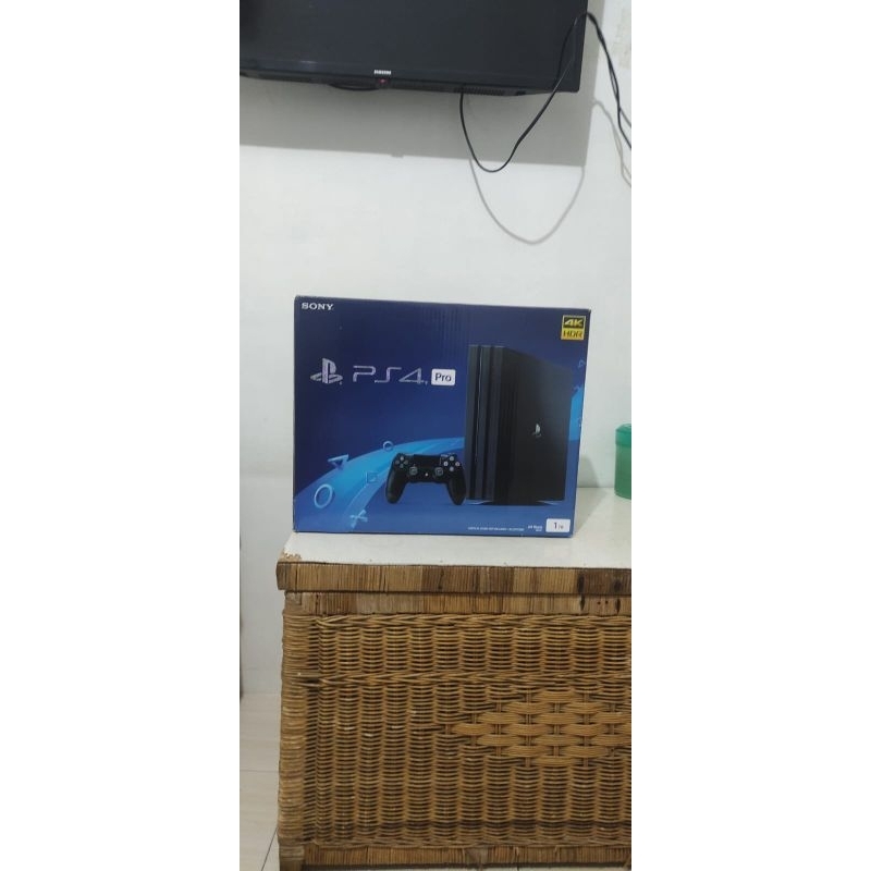 PS 4 PRO 1 TB