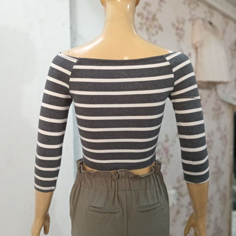 CROP TOP LENGAN PANJANG BRANDED