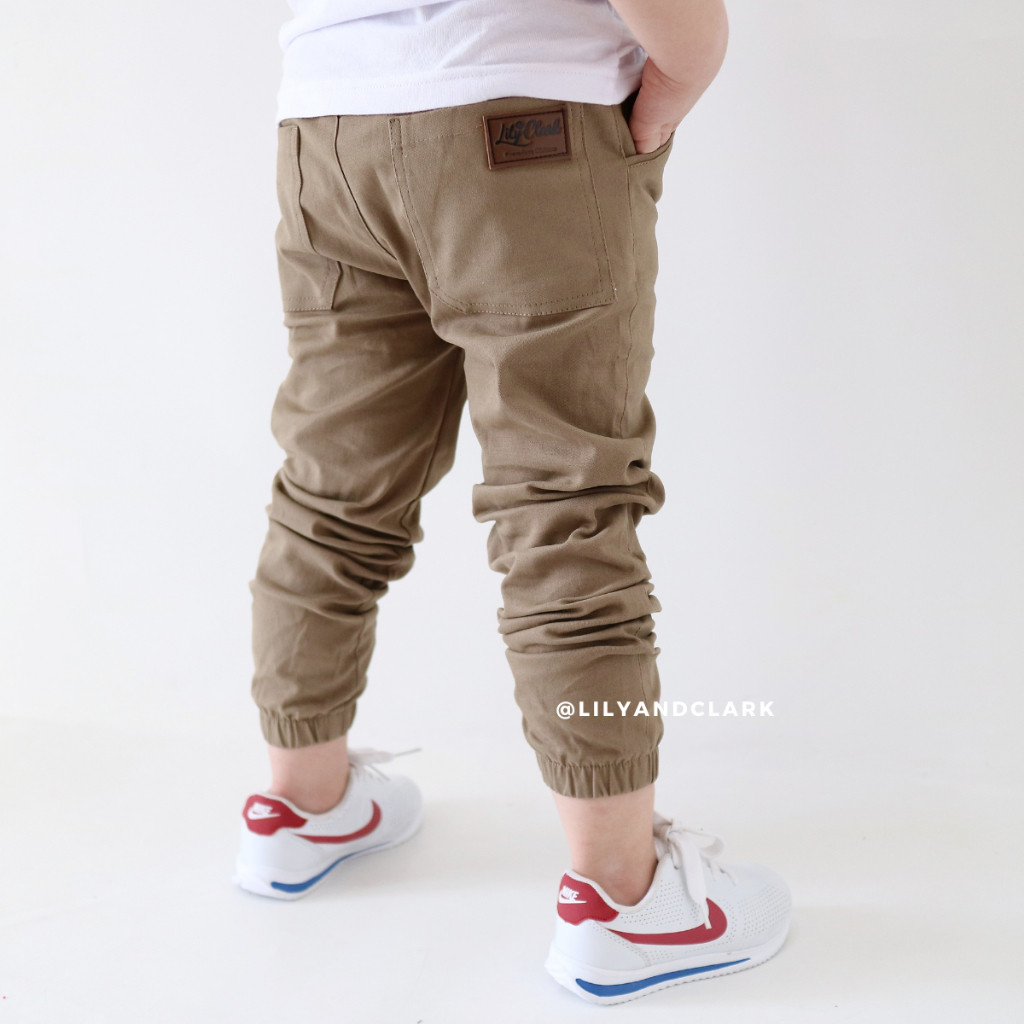 CELANA JOGER WARNA KHAKI ANAK LAKI LAKI TERBARU LILY AND CLARK JLC01
