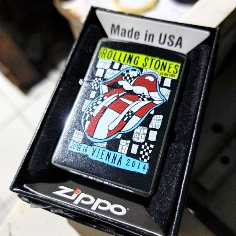 Korek api Zippo Matte Silver UV print Motif THE ROLLING STONES VIENNA