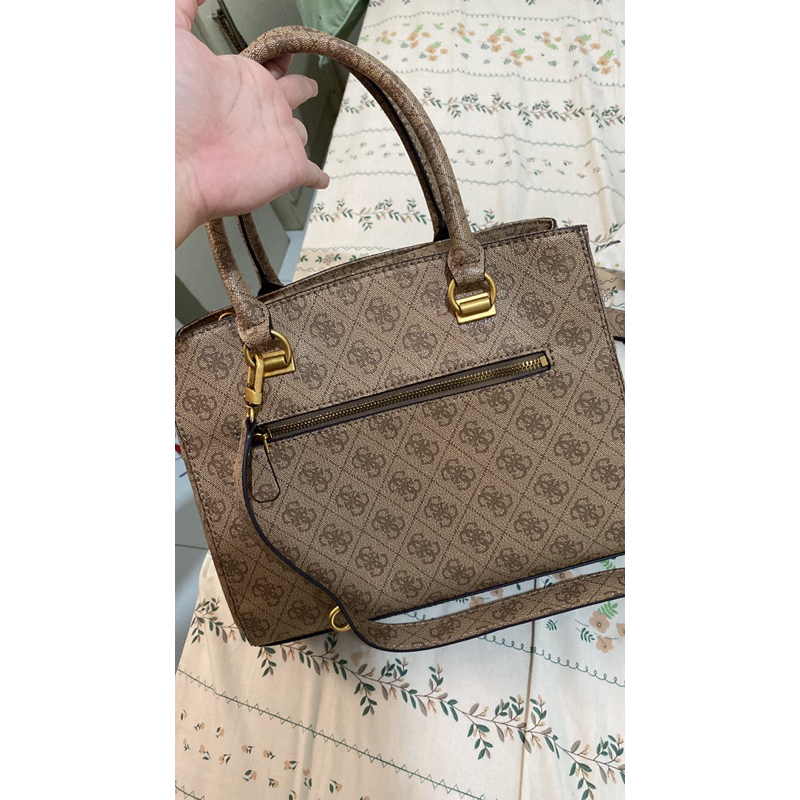 preloved tas guess original 100%