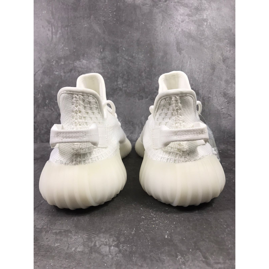 Yezzy 350 V2 Bone, 100% Real Pic.