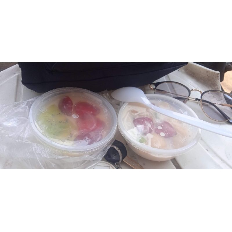 

salad dan puding buah