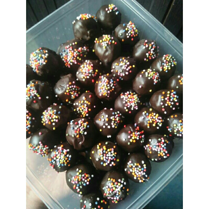 

BOLA-BOLA COKLAT OREO PREMIUM 500GR