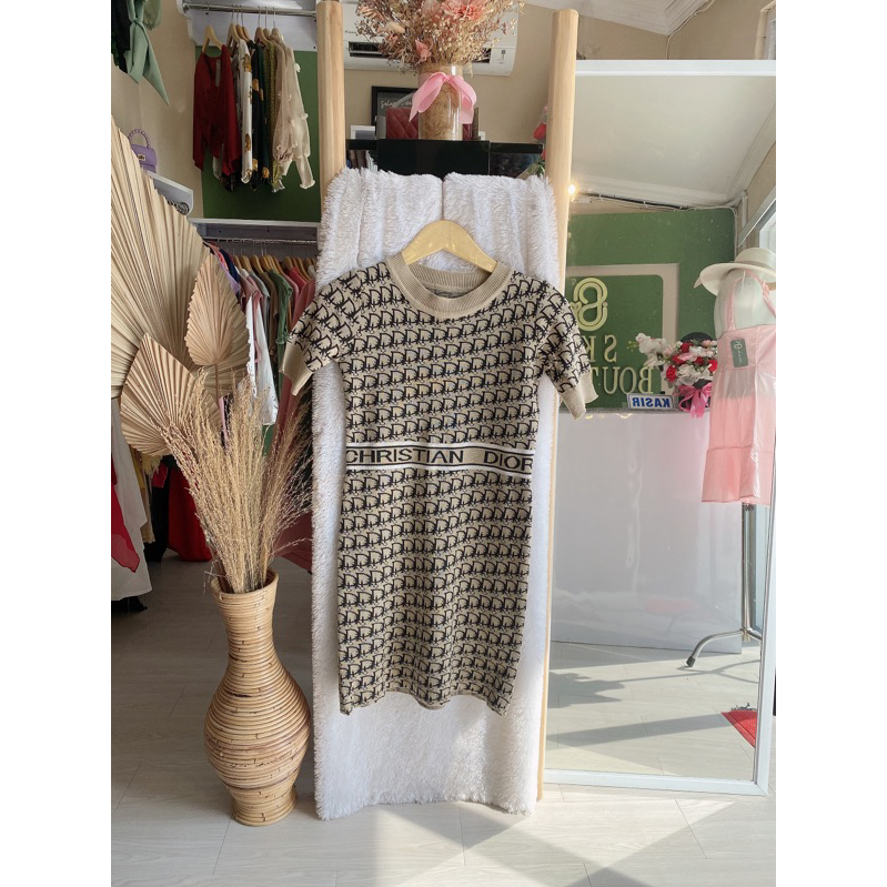 dress christian dior code 140