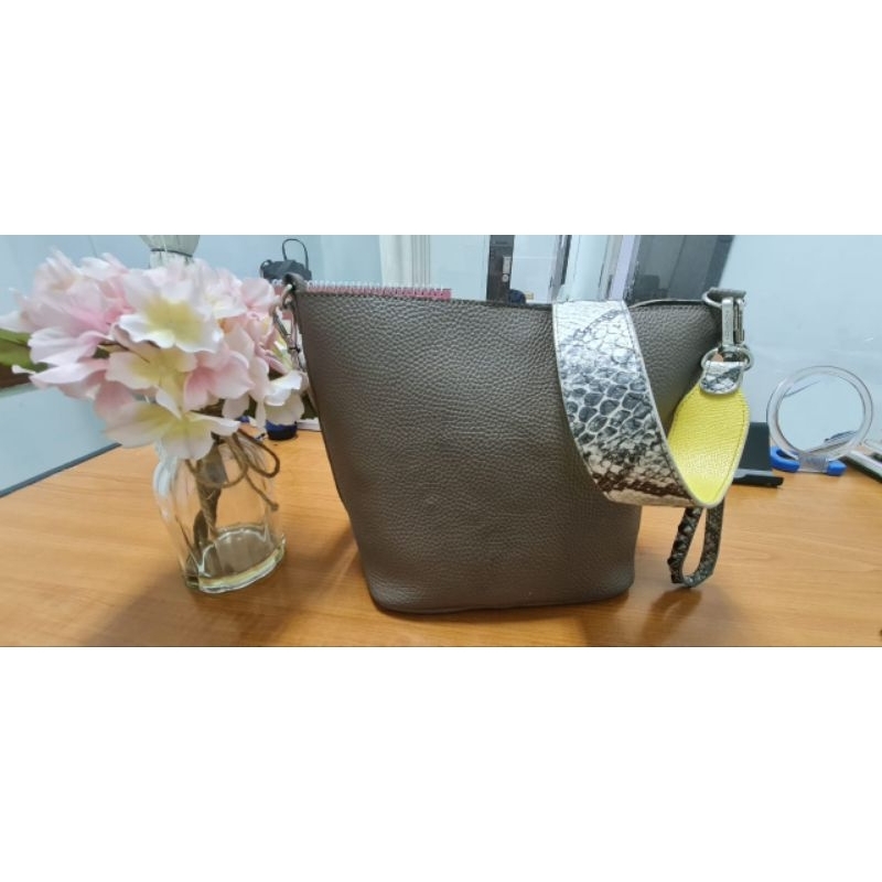 preloved tas find kapoor