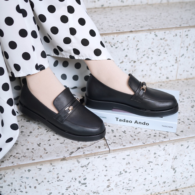 JANE LOAFERS - Sepatu wanita/ Heels wanita / Loafers wanita