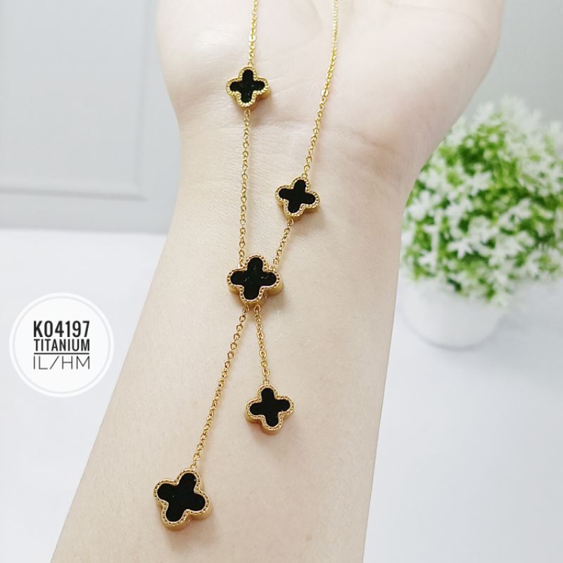 Kalung Titanium clover jurai gold K04197