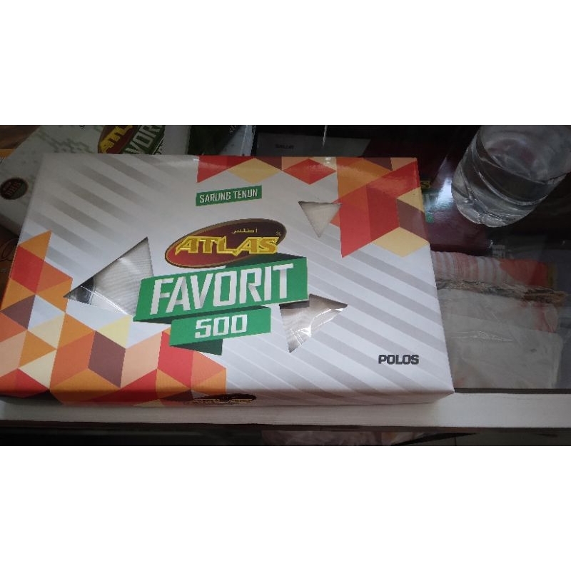 Sarung Tenun Atlas Favorit 500 Motif Polos dan Salur