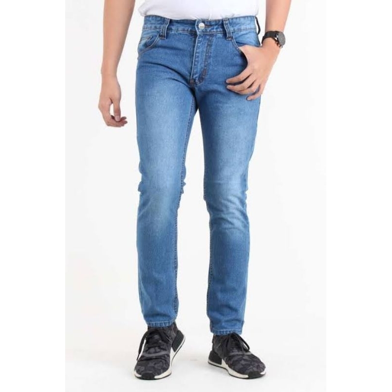 Celana Jeans Pensil Laki/Perempuan Warna Biru Muda