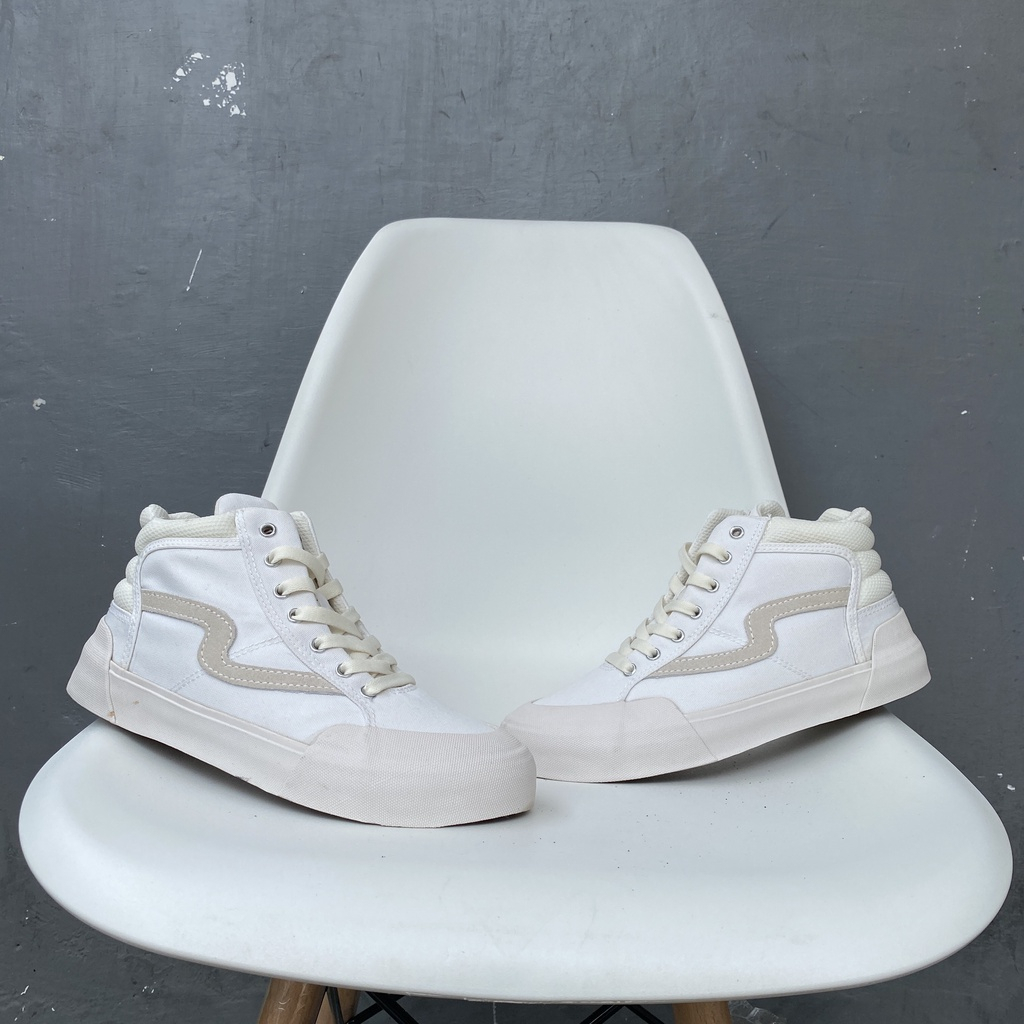 PATROBAS Cloud High Off White Original Sepatu Sneakers Casual Shoes Putih Polos Pria Wanita