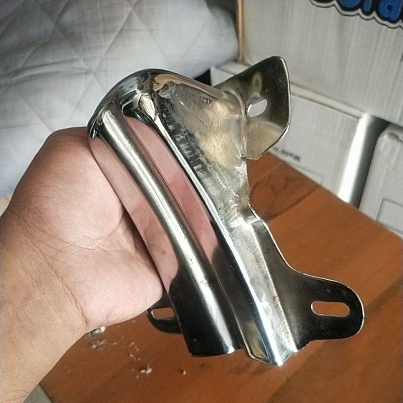 dudukan lampu belakang cb 100 cb 125 model v80