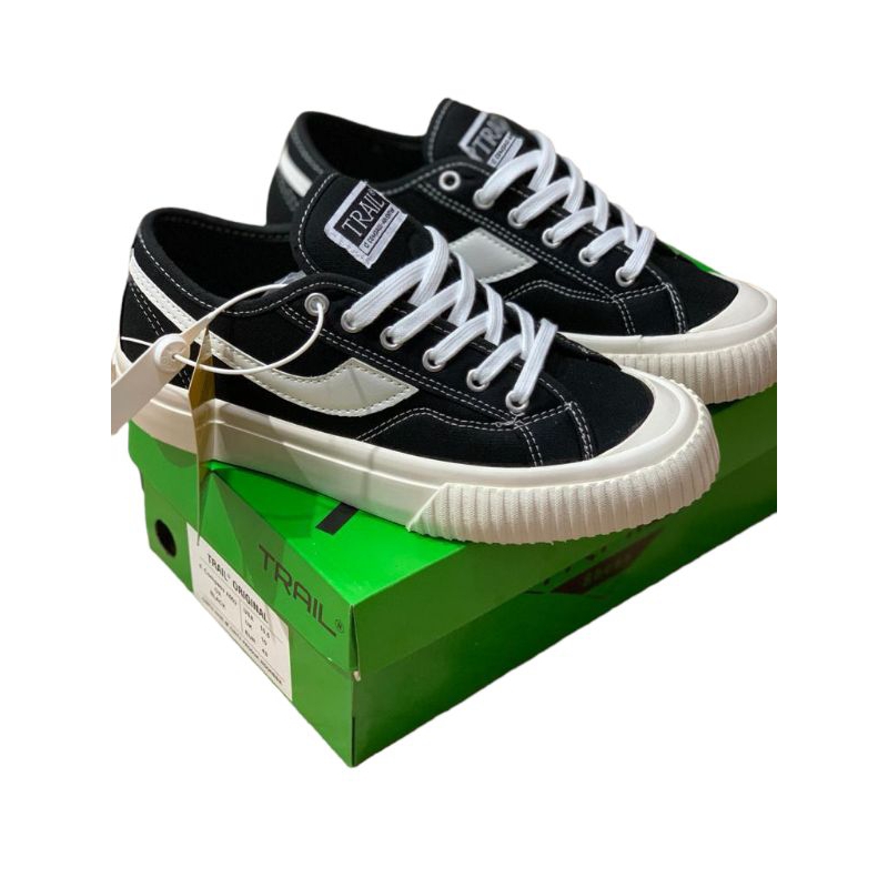 sepatu TRAIL d.compass bahan canvas