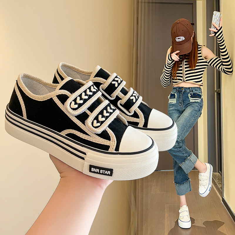 COD Sneakers Daily 175 Sepatu Sneakers Velcro Straps Wanita