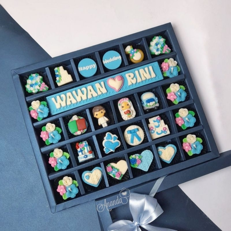

cokelat gif box happy wedding 30 sekat