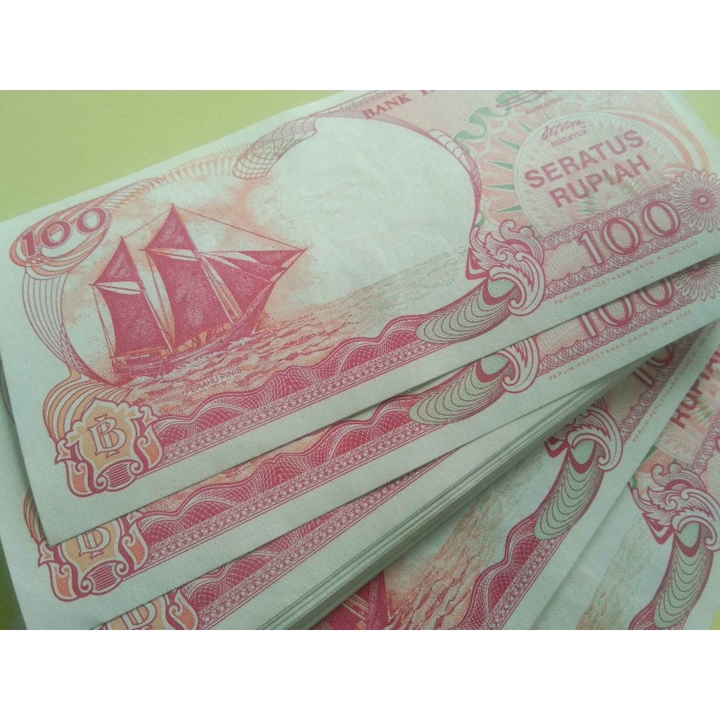 Uang kertas 100 rupiah tahun 1992 pinisi Uang Kuno 100 rupiah perahu pinisi tahun 1992 bukan rp 100 rupiah perahu layar 1991