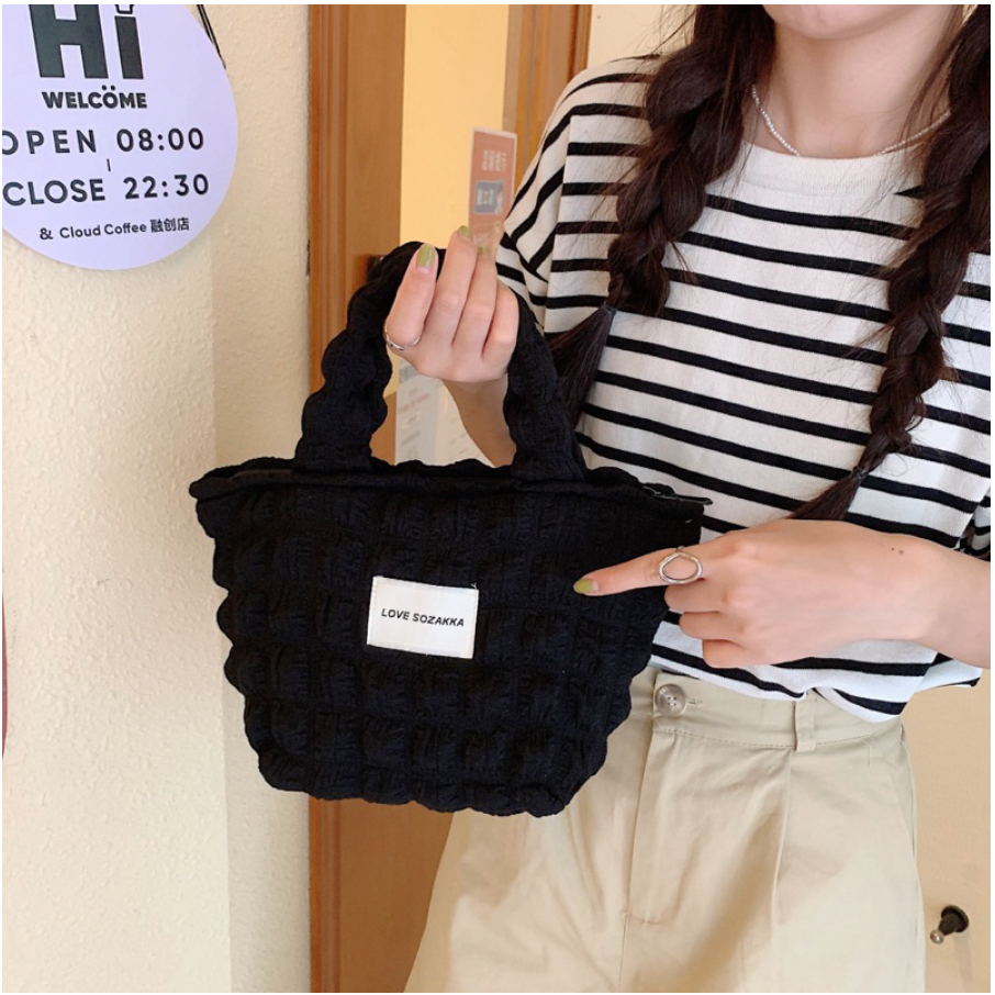 TAS MINI KOREAN / PUFFY BAG TRENDING FASHION / TAS EMPUK PILLOW WANITA / TAS SELEMPANG WANITA TERMURAH / PUFFY KAREN / PREMIUM TOTEBAG PUFFY PAF / LUCIA TOTEBAG / TAS KEPIT TENTENG JINJING /  TAS SERBA GUNA MULTIFUNGSI / TAS LUCU PIKNIK / TAS OOTD FASHION