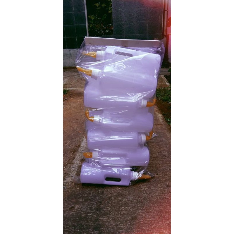 Dot Botol untuk anak kambing dan sapi