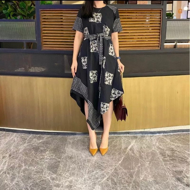 Anindita - Dress Tenun - Dress Tenun NTT - Dress Kondangan - Midi Dress Selutut - Couple