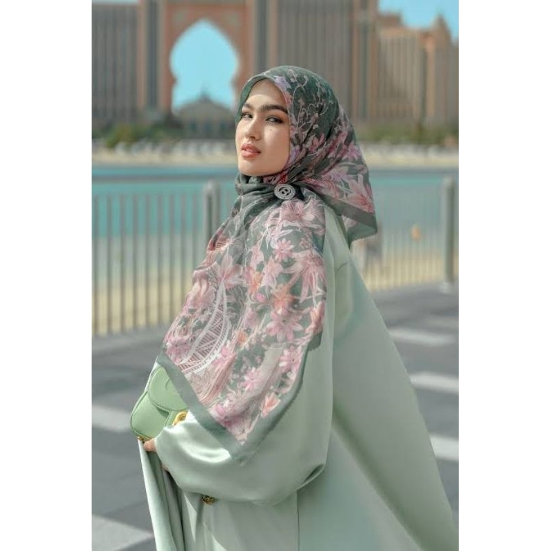 Buttonscarves Dubai Series in Jade XL