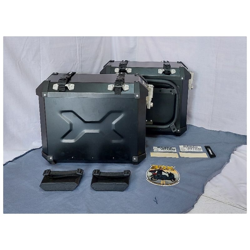 Sidebox Pannier Badak Hitam 27 Liter [Black Rhino]