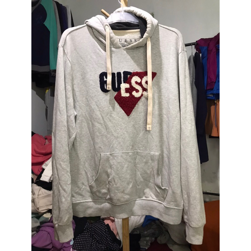 Preloved guess hoodie