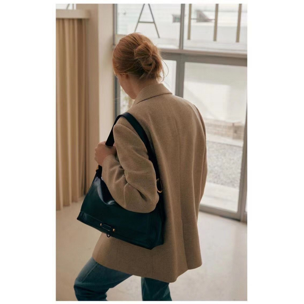 Tas Selempang Wanita Cewek Bag Hitam elegan FT78 ukuran size 36.5 x 8.5 x 21.5 cm