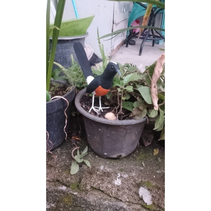 replika / jontrot /patung/ burung murai batu
