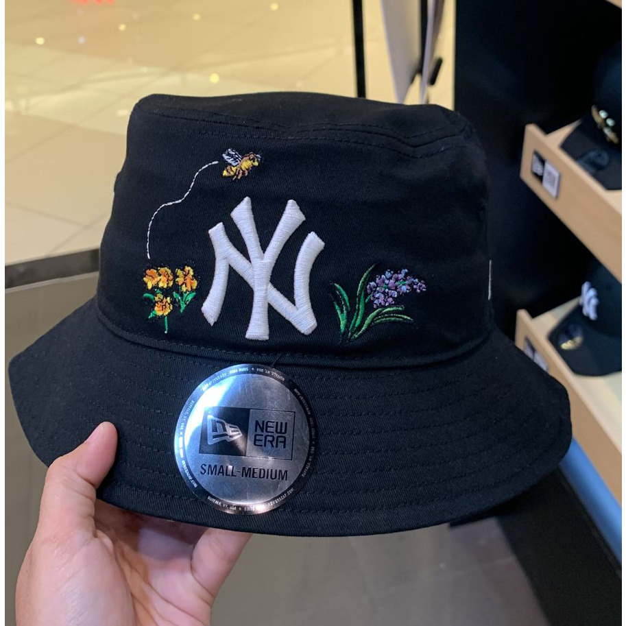 Topi New Era Bucket New York Yankees Watercolor Floral Black Hat 100% Original Resmi