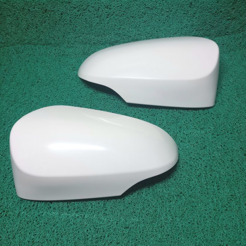 Cover spion mobil calya sigra yaris etios camry warna putih bahan