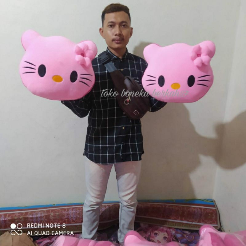 Boneka Bantal Hello Kitty