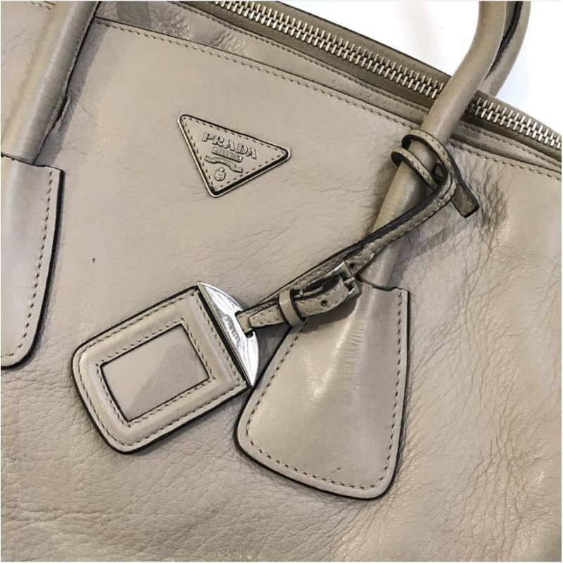 Branded bag Prada Milano