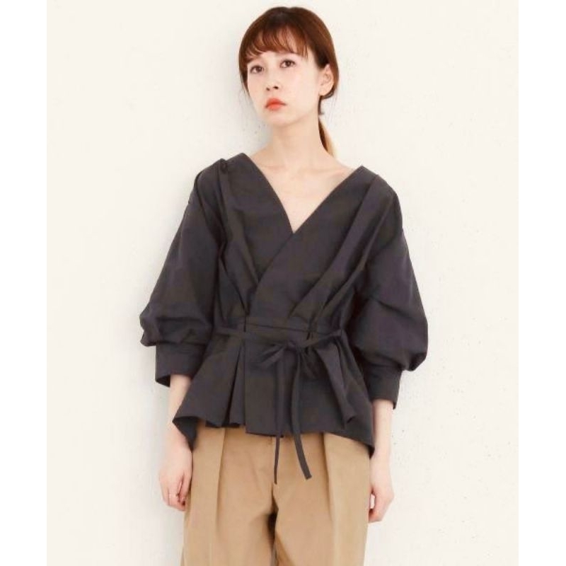 Consennso Vneck oversized blouse